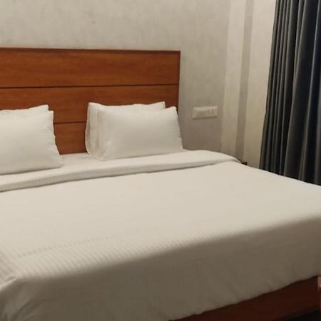 Cr Rivera Hotel Madurai Luaran gambar